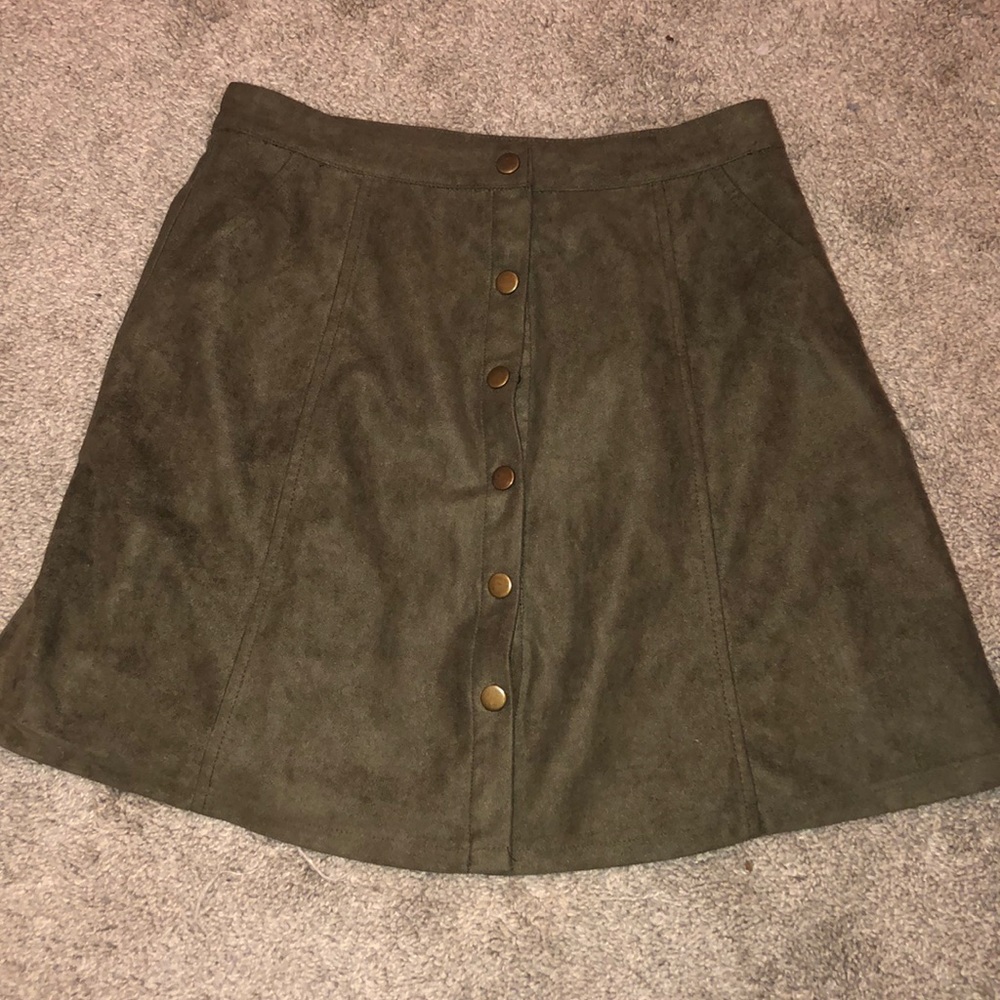 Suede olive button down skirt with pockets
